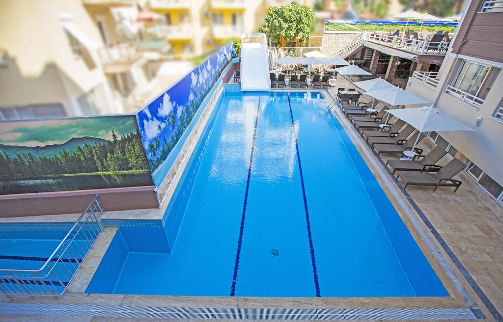 Comet De Luxe Marmaris Rom bilde